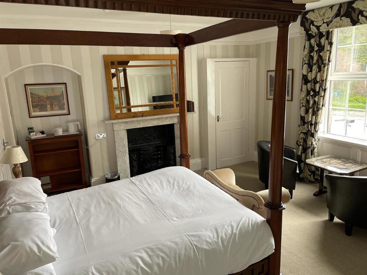 Bed and Breakfast Arundel House à Whitby Extérieur photo