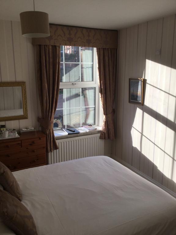 Bed and Breakfast Arundel House à Whitby Extérieur photo